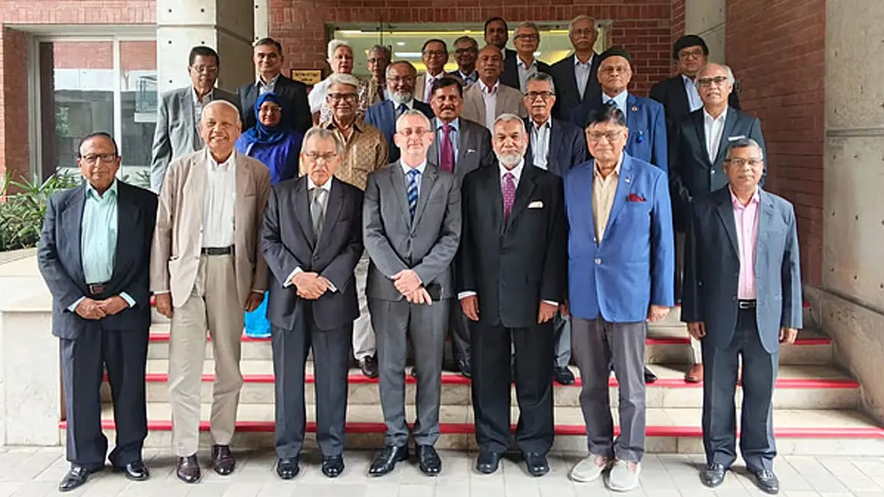 বাংলাদেশে নির্বাচিত সরকারের সঙ্গে কাজের অপেক্ষায় ইইউ